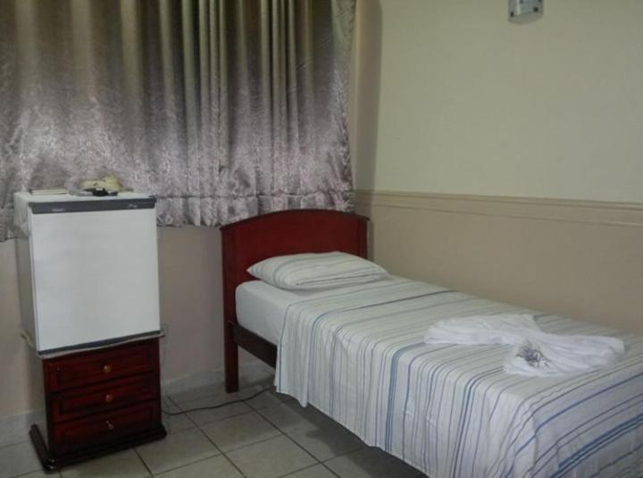 Big Hotel Eireli Guara  外观 照片